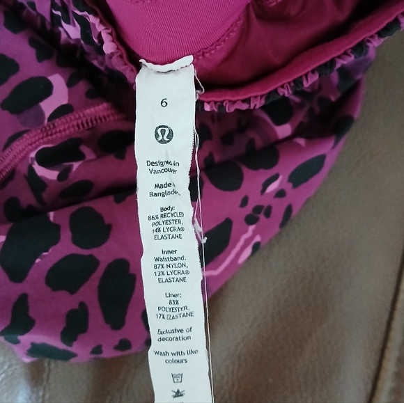 Lululemon Track That Mid-Rise Lined Short 5" - Picture 7 of 7